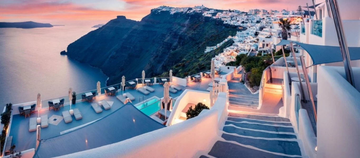 Σαντορίνη: Νέα μέτρα τα τελευταία 24ωρα - Αυξάνονται οι έλεγχοι και οι μάσκες